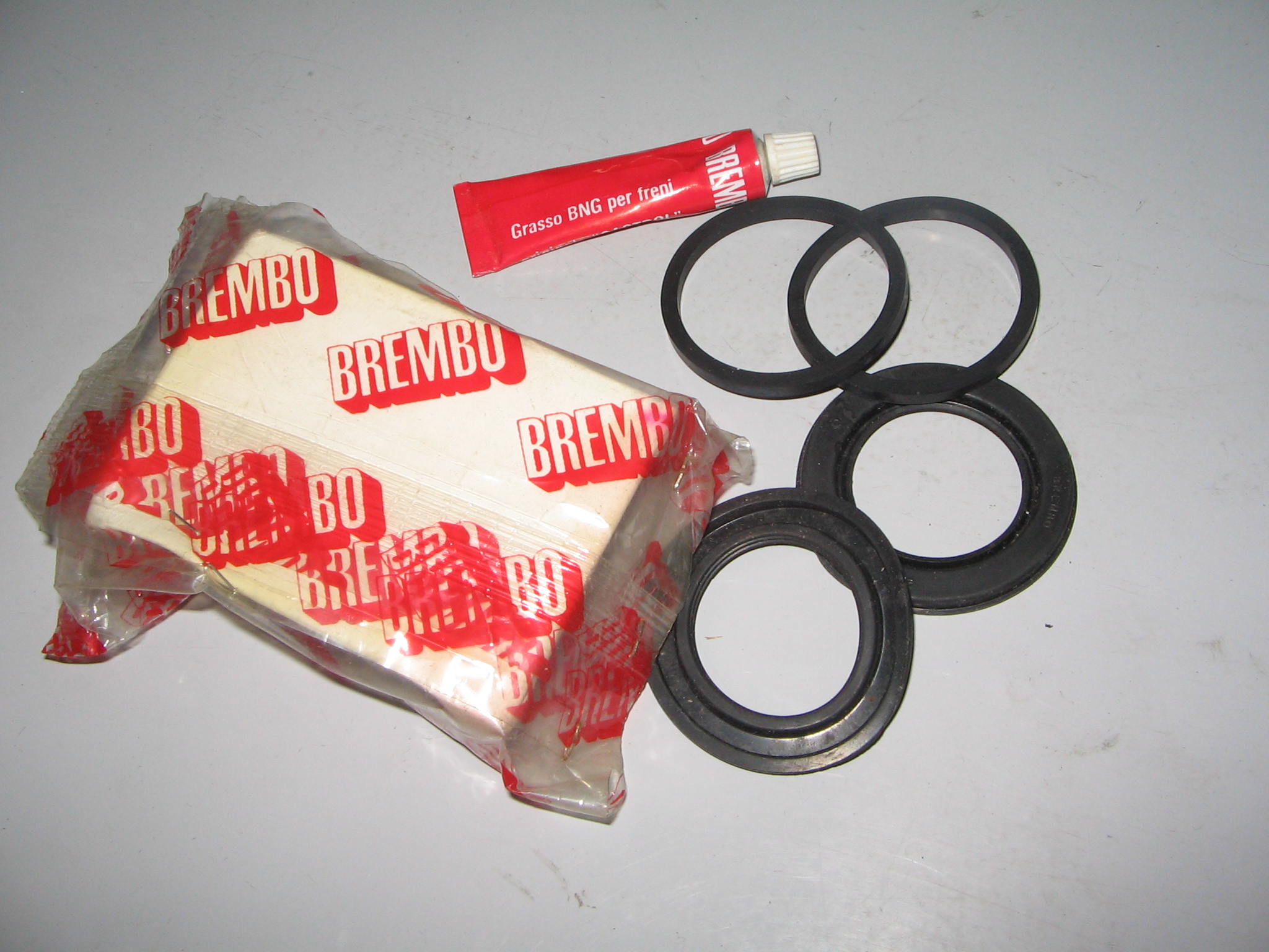 KIT REVISIONE PINZA FRENO BREMBO       N.1.434